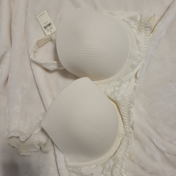 Aerie Bra - Picture 1 of 3